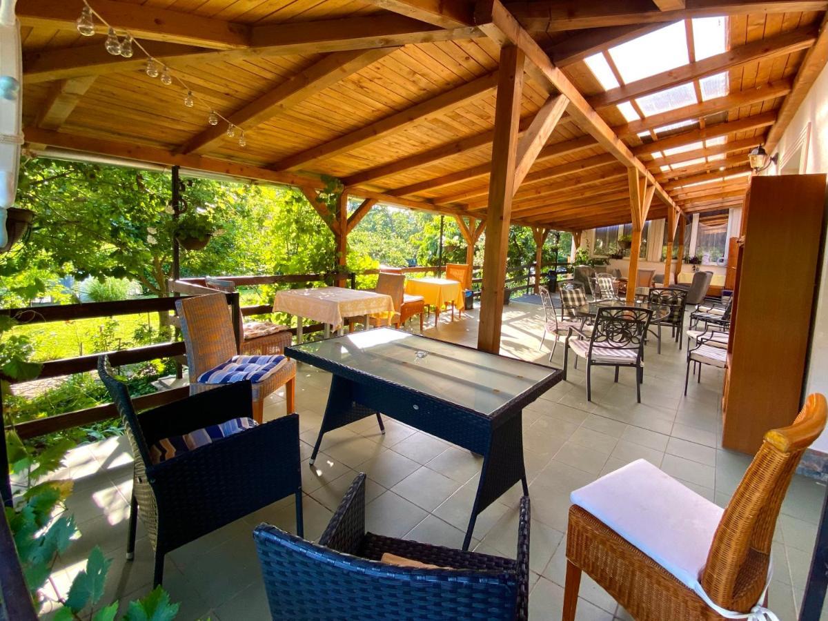 Goldschmiedt Vendeghaz Hotel Palkove ภายนอก รูปภาพ
