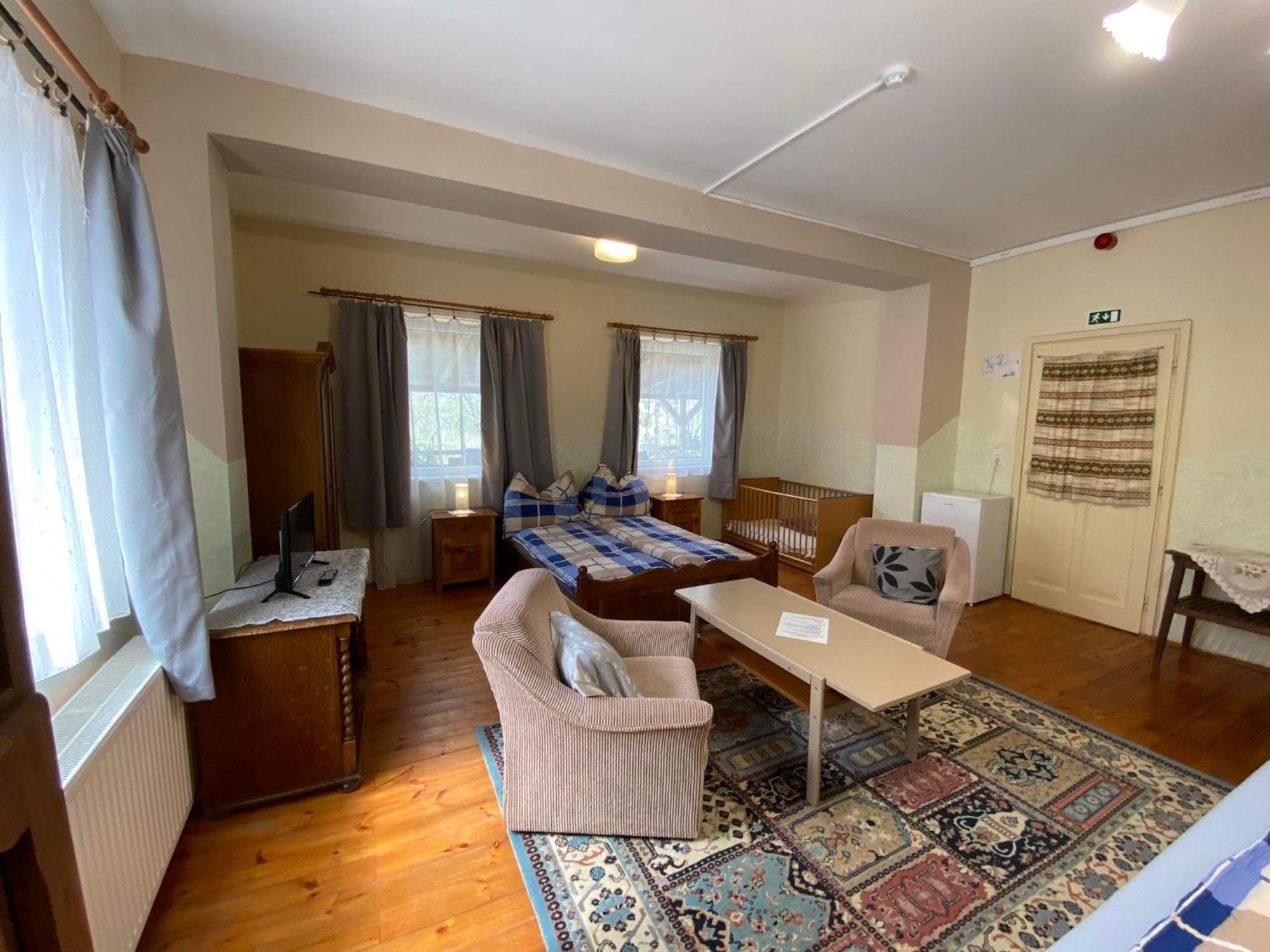 Goldschmiedt Vendeghaz Hotel Palkove ภายนอก รูปภาพ