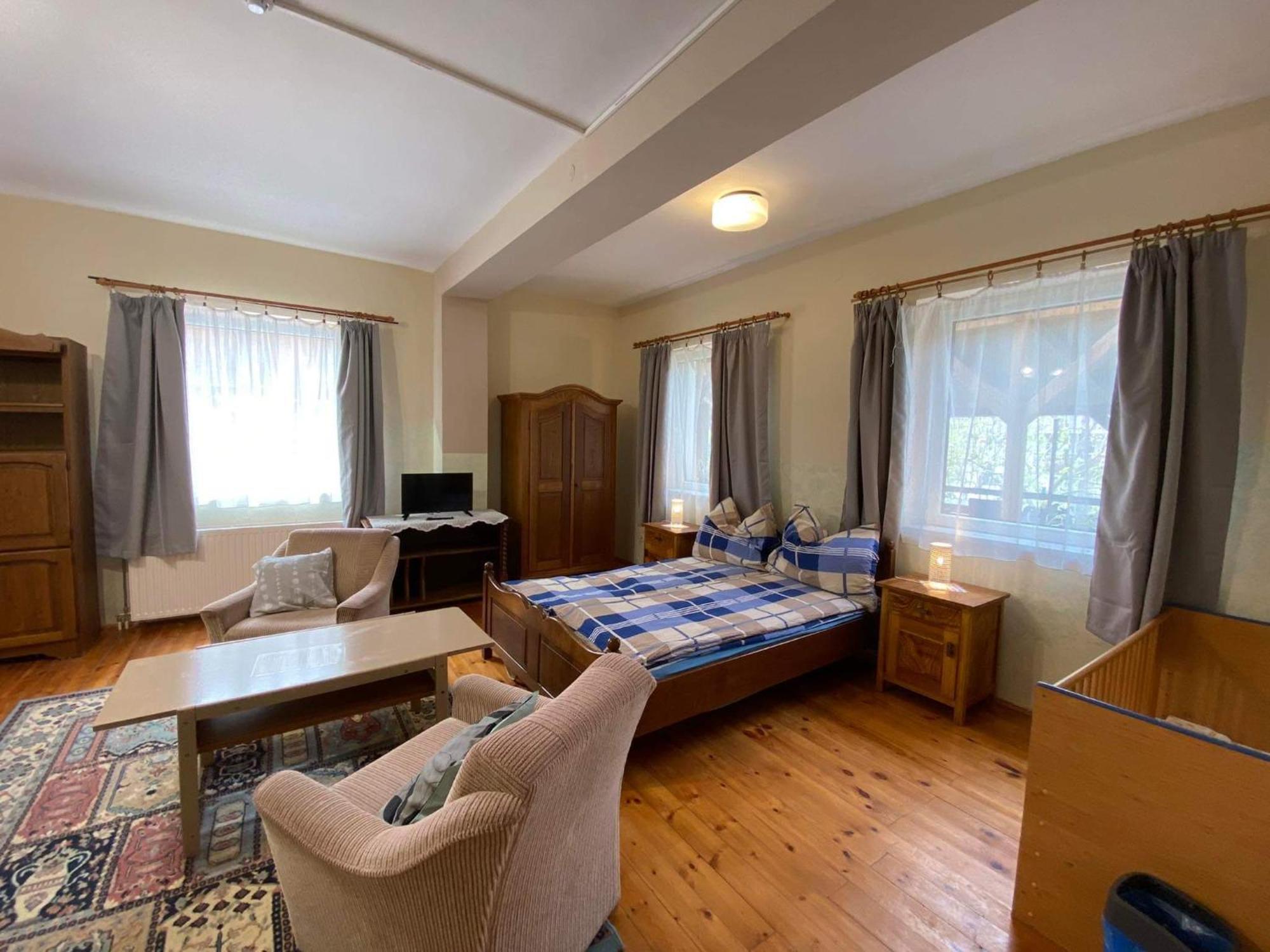 Goldschmiedt Vendeghaz Hotel Palkove ภายนอก รูปภาพ
